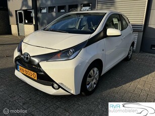 Toyota Aygo 1.0 VVT-i x-play CAMERA/CRUISE