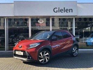 Toyota Aygo X 1.0 VVT-i S-CVT Automaat Premium | Half Leer, 18inch, Keyless, Stoelverwarming, Parkeersensoren, Groot Scherm, Zeer compleet!