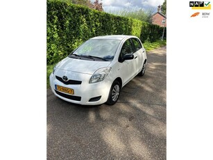 Toyota Yaris 1.0 VVTi Acces