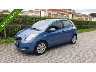 Toyota Yaris 1.3 VVTi STUURBEKRACHTIGING AIRCO TREKHAAK