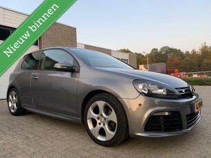 Volkswagen Golf 1.2 TSI Highline BlueMotion R-line GTI