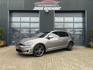 Volkswagen Golf 1.4 TSI GTE Connected Series