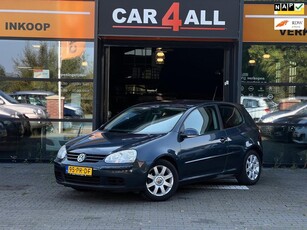 Volkswagen Golf 2.0 FSI Sportline