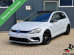 Volkswagen Golf 2.0 TSI 4Motion R 310 PK / AKRAPOVIC / PANO