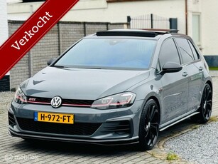 Volkswagen Golf 2.0 TSI GTI TCR