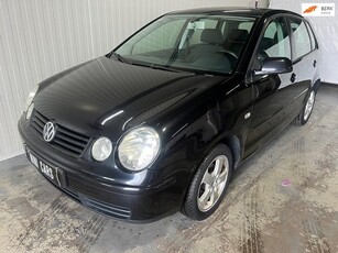 Volkswagen Polo 1.4-16V