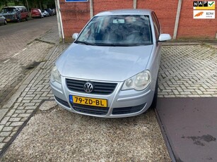 Volkswagen Polo 1.4-16V Optive clima