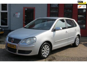 Volkswagen Polo 1.4-16V Trendline 5 DEURS, AIRCO, NWE APK