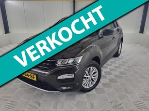 Volkswagen T-Roc 1.5 TSI Style Business, Zwart dak