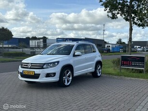 Volkswagen Tiguan 1.4 TSI R-Line Edition pano/trekhaak/pdc/