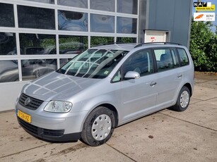 Volkswagen Touran 1.6-16V FSI Business 1e eigenaar