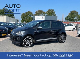 Volkswagen up! 1.0 club up! 75pk Navi Cruise Airco