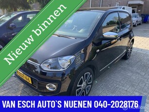 Volkswagen Up! 1.0 high up! BlueMotion 110.DKM AIRCO PANO