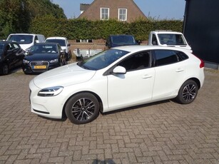 Volvo V40 1.5 T2 Polar+ Automaat, Ecc, Navigatie, LM velgen