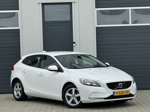 Volvo V40 1.6 T3 Momentum / Led / NAP