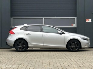 Volvo V40 2.0 D2 2016 Bright Silver 17inch Nav Pdc Trekhaak