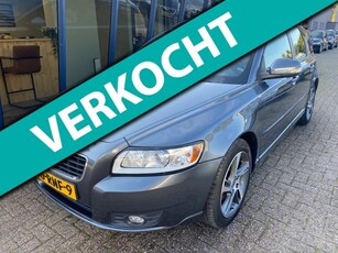 Volvo V50 2.0 Business Pro Edition LEER / NAVI / TREKHAAK