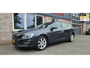 Volvo V60 1.5 T2 Kinetic Trekhaak! Navigatie! Airco/Clima!