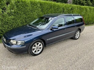 Volvo V70 2.4