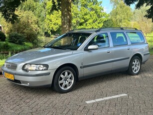 Volvo V70 2.4 Comfort Line 2004 Trekhaak! Cruise control!