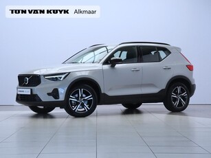 Volvo XC40 2.0 B4 Plus Dark / Pilot Assist / BLIS /