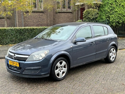 Opel Astra Benzine