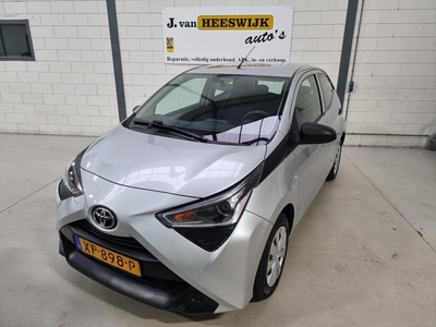 Toyota Aygo 1.0 VVT-i x-fun Airco / audio / Cv op afstand