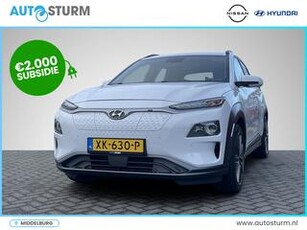 Hyundai Kona EV Premium 64 kWh *?2.000 SUBSIDIE MOGELIK!* | Head-Up Display | Navigatie | Camera | Leder | Adapt. Cruise Control | Stuur- + Stoelverwarming | Rijklaarprijs!