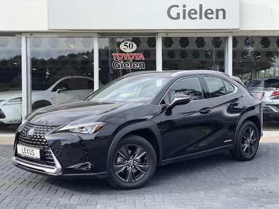 Lexus UX Benzine