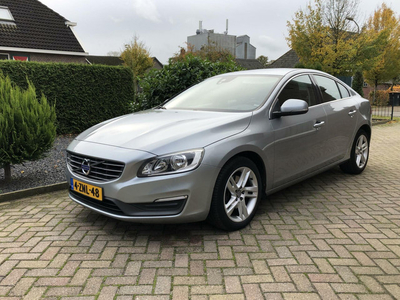 Volvo S60 2.0 D4 Momentum 2015