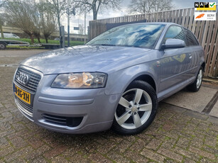 Audi A3 1.6 Attraction Pro Line Business/airco/nap/navi/cruis/nieuwe apk/rijd schakelt goed/inruilen is mogelijk