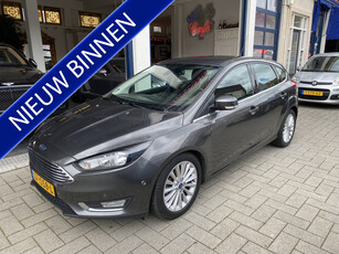 Ford Focus 1.0 Titanium Edition NAVI/CLIMA/CRUISE