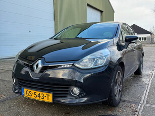 Renault Clio 0.9 TCe ECO Night&Day DISTRIBUTIERIEM GEBROKEN