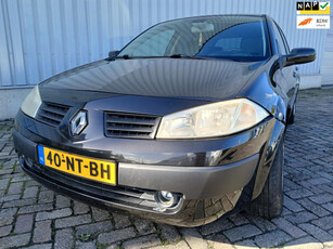 Renault Mégane 2.0-16V Dynamique Luxe - Airco - Export - Schade