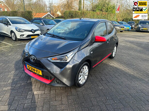 Toyota Aygo 1.0 VVT-i x-look ,automaat ,carplay , parkeer camera