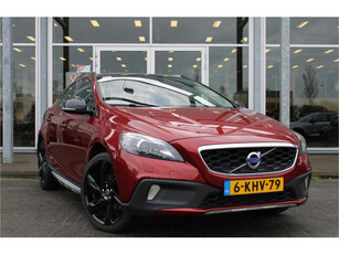 Volvo V40 Cross Country 1.6 D2 Summum / Leer / Park Assit Camera / Stoelverwarming / Styling Kit / Pano Dak 19