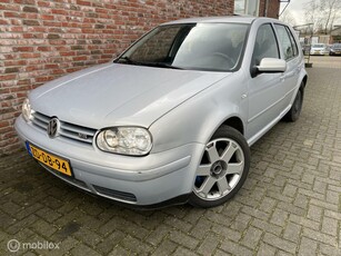 VOLKSWAGEN GOLF 2.3 V5 Highline