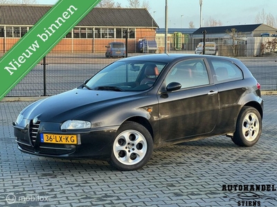 Alfa Romeo 147 1.6 T.Spark Edizione Limitata 2de EIGENAAR