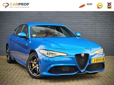 Alfa Romeo Giulia 2.0T / VELOCE INT. & EXT. / CARPLAY /