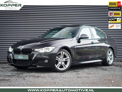 BMW 3-serie 320i Edition M Sport / Schuifdak / NL Auto /