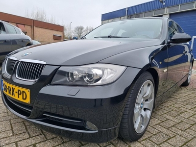 BMW 3-serie 325i Dynamic Sportleder Navi Nieuwstaat