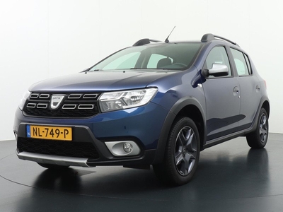 Dacia Sandero 0.9 TCe Stepway Laureate NL Auto Automaat | Navigatie | Trekhaak | Camera |