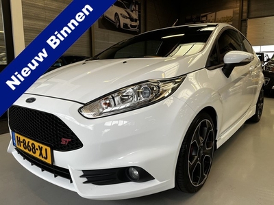 Ford Fiesta 1.6 ST1 Stoelverwarming, Clima, Navi (bj 2013)