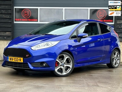 Ford Fiesta 1.6 ST2 - Camera - Stoelverwarming - Recaro