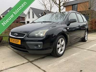 Ford Focus Wagon 1.6-16V Futura*Airco*CV*Lm*elekramen