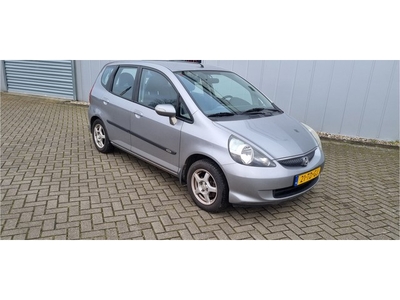 Honda Jazz 1.4 LS CVT Automaat (bj 2006)