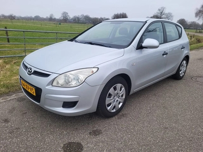 Hyundai i30 1.4i Active Cool (bj 2007)