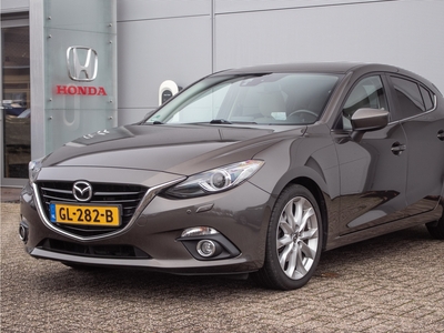 MAZDA 3 2.0 GT-M - All-in rijklaarprijs | Navi | Dodehoek waarschuwing | Stoelverwarming | Beige leder