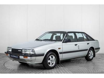 Mazda 626 HATCHBACK 1.6 GLX Wegenbelastingvrij . (bj 1983)