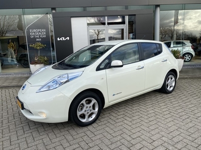 Nissan Leaf Base 24 kWh // 40.000km 40.000km !! € 2.000,-